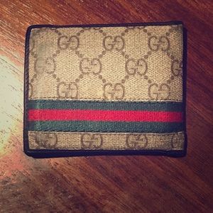Authentic Luxury Gucci Wallet - Gucci Print